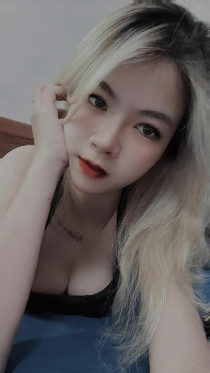 Chồng yêu chán nãn vì bị Cô vợ xem thường đã tìm đến đồng nghiệp nữ làm chung công ty trẻ đẹp chịch giỏi